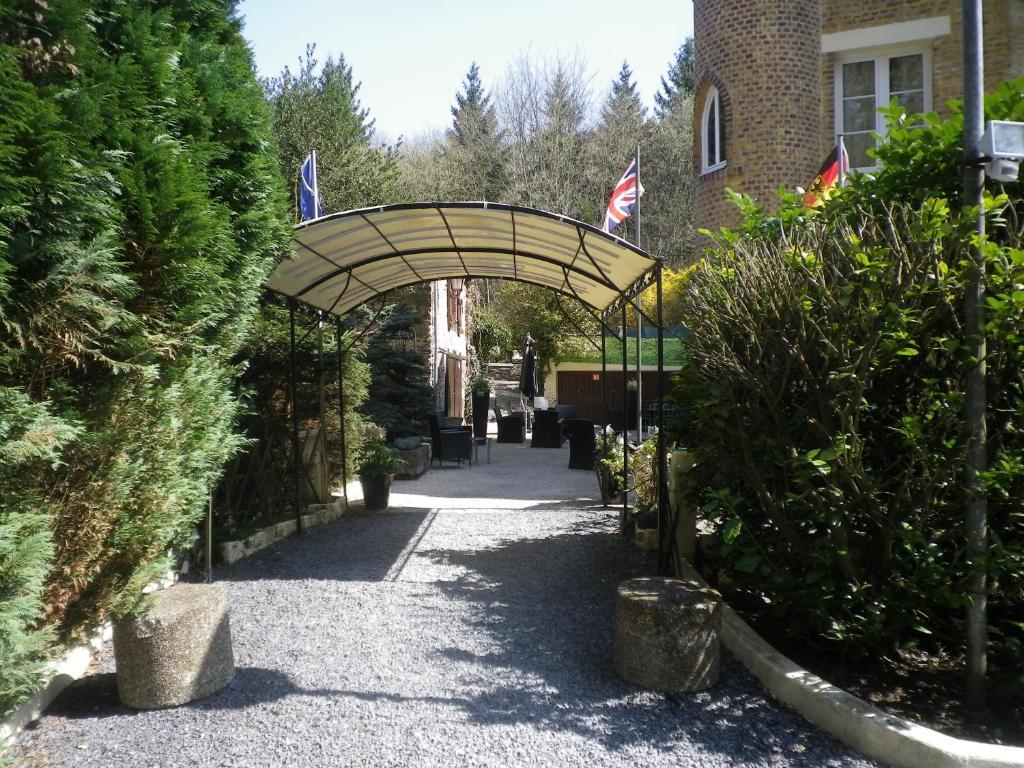 Hotel Ermitage Du Moulin Labotte Haybes Екстериор снимка