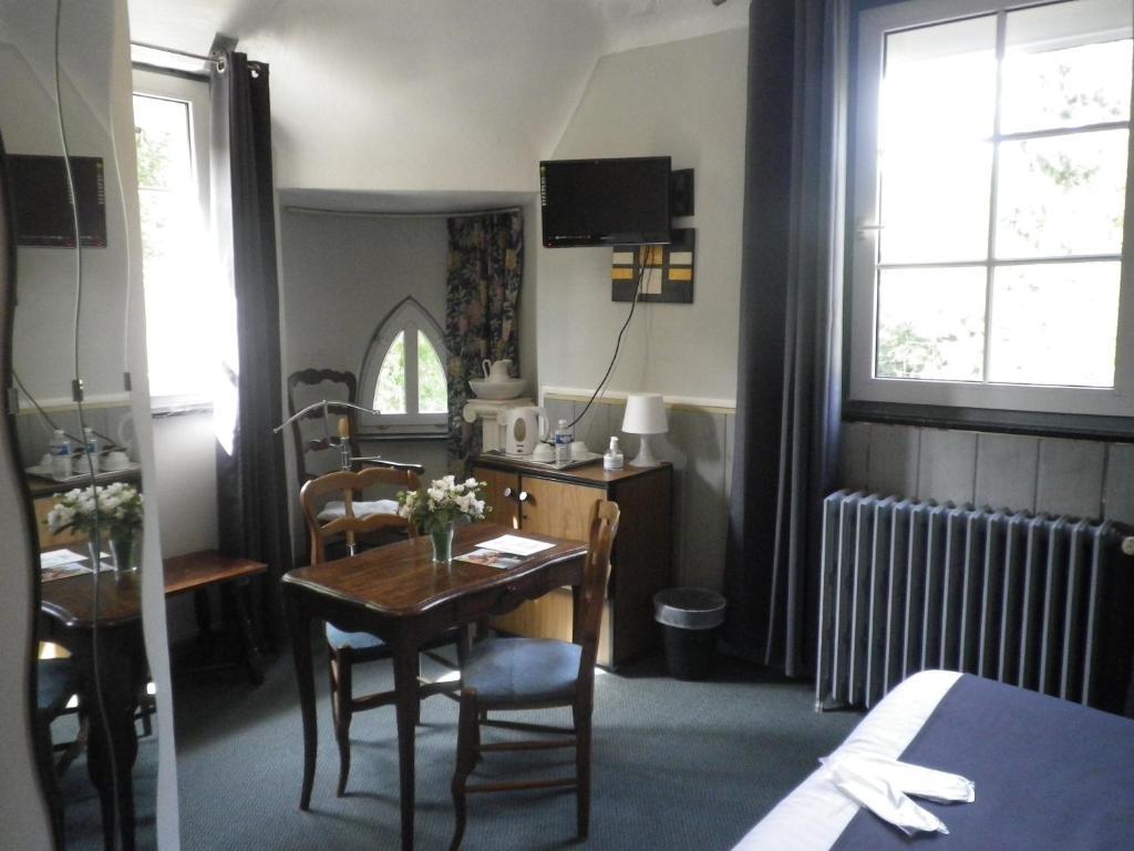 Hotel Ermitage Du Moulin Labotte Haybes Стая снимка