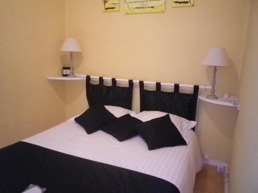 Hotel Ermitage Du Moulin Labotte Haybes Стая снимка